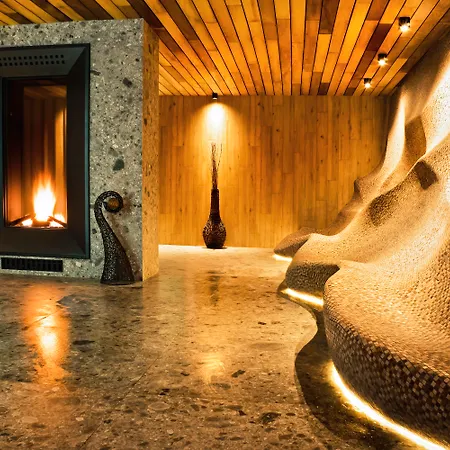 Hotel Kempinski Grand Arena 5*
