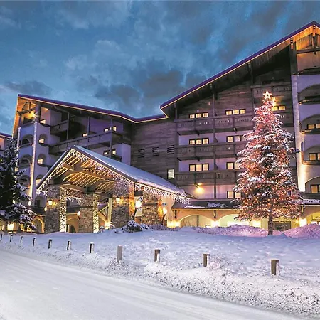 Отель Kempinski Grand Arena 5*