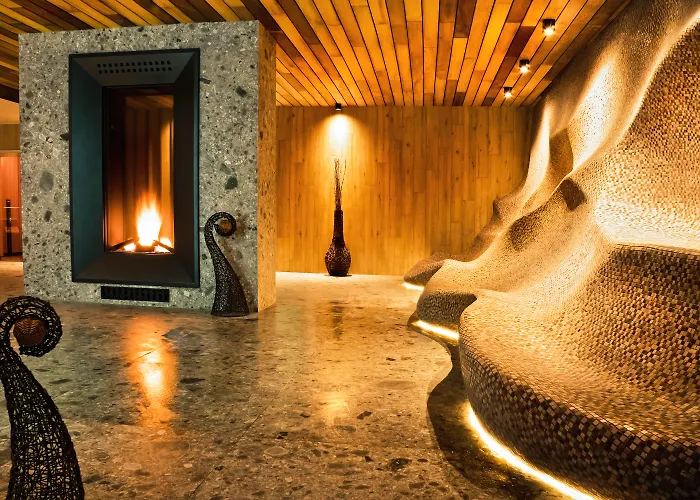 Hotel Kempinski Grand Arena 5*